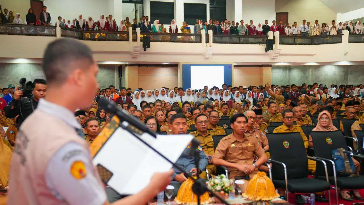 jajaran-forkopimda-deklarasi-pemilu-damai-bersama-ketua-osis-&-upt-disdik-sulsel