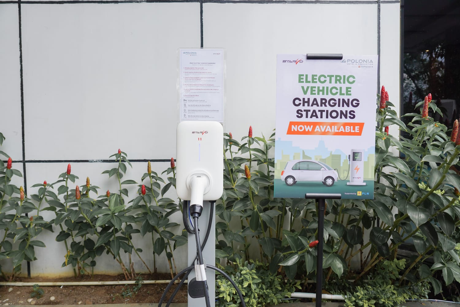 pertama-di-medan,-bobby-nasution-luncurkan-ev-charging-station-di-hotel