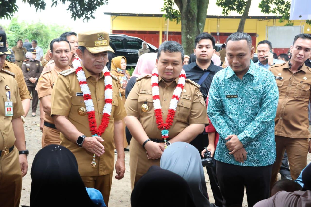 bupati-tapsel-dan-forkopimda-sambut-kedatangan-pj.-gubernur-sumut-di-mess-pemprovsu