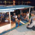 patroli-malam-dialogis:-polisi-sahabat-anak-berikan-himbauan-antitawuran-dan-antiradikalisme-di-pulau-panggang