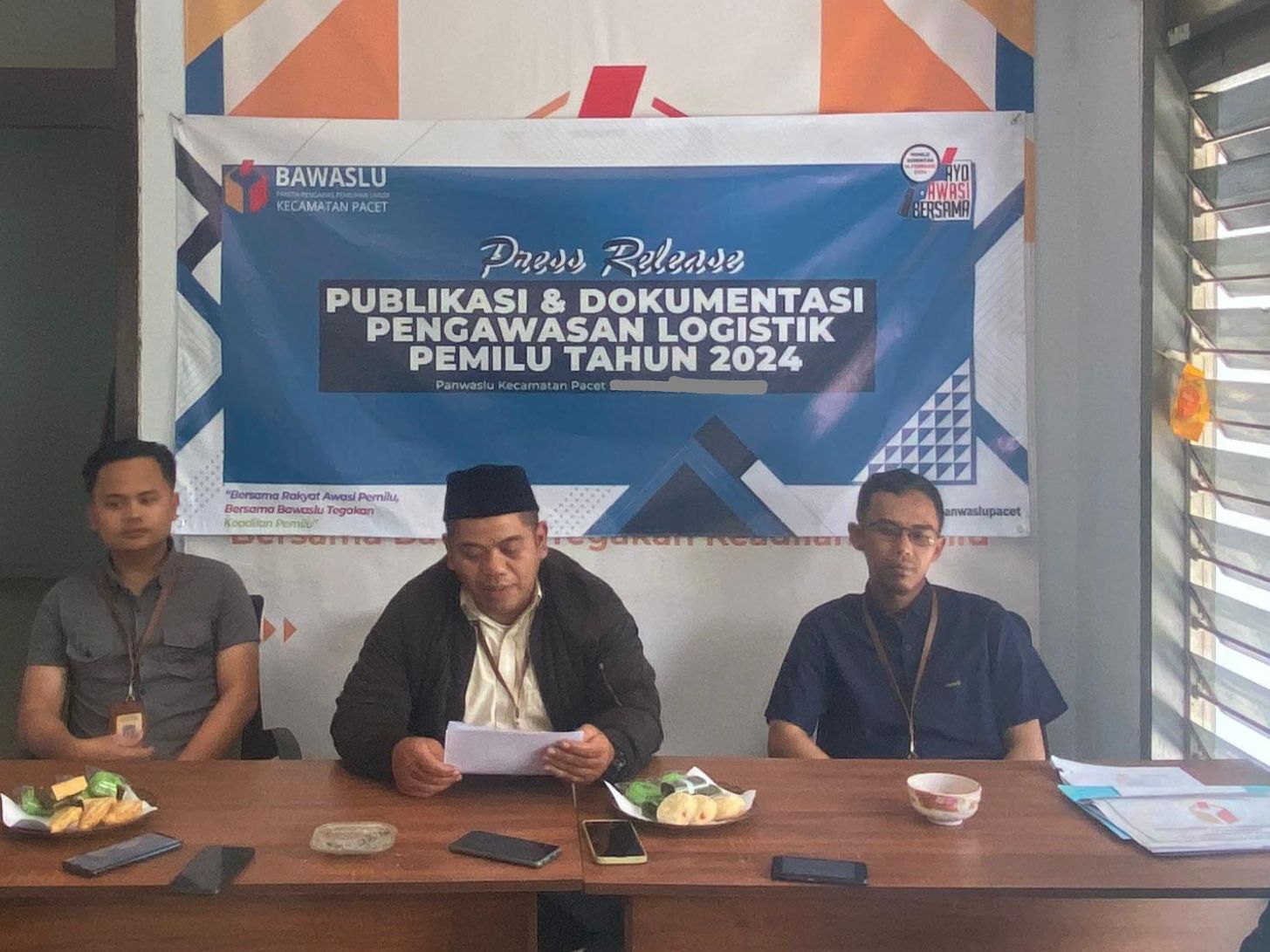 panwaslu-pacet-:-ppk-pacet-lalai-dalam-menerapkan-sop-penyimpanan-logistik-pemilu-2024