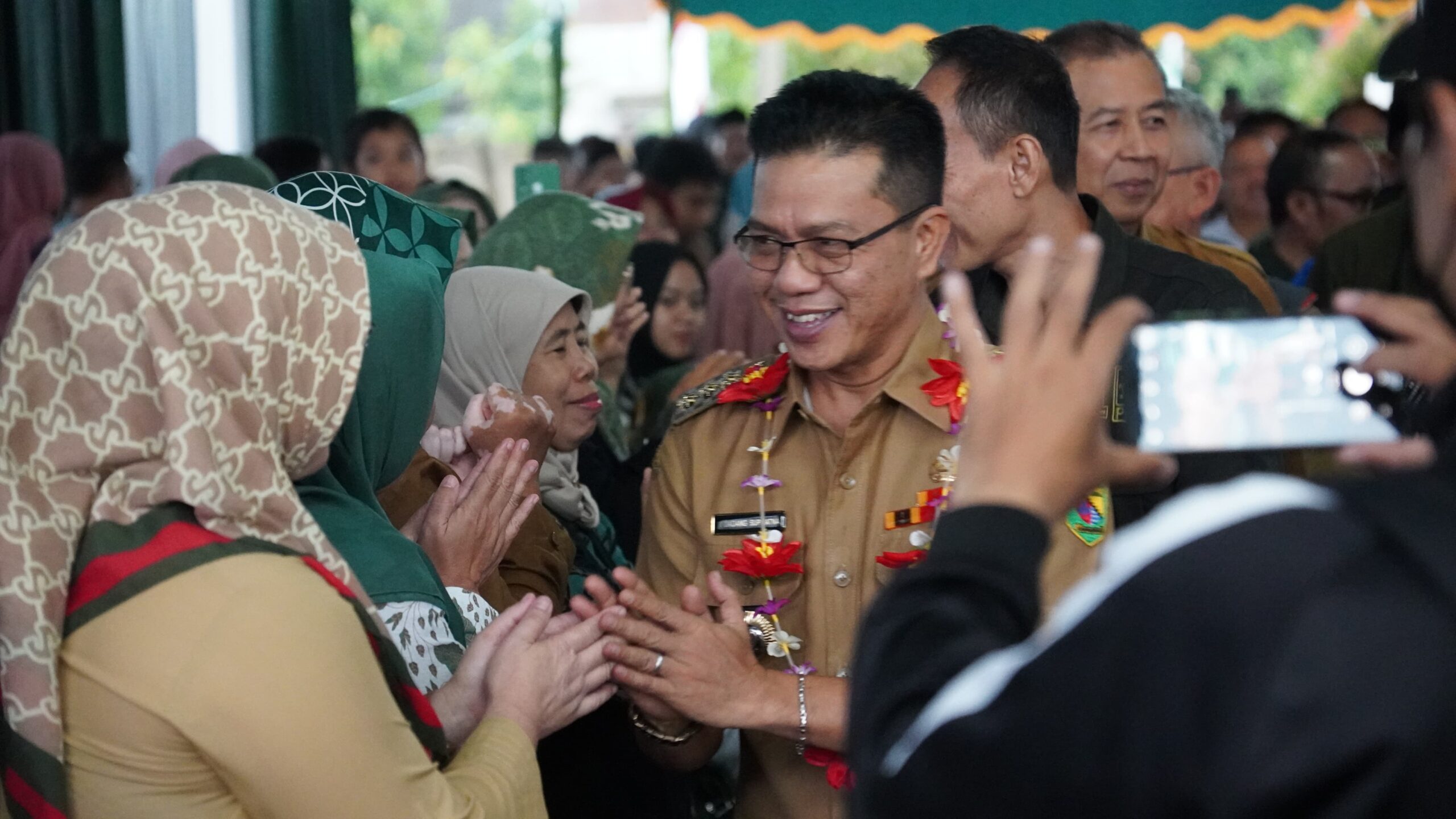 revisi-uu-desa-disetujui-pemerintah-dan-dpr,-bupati-bandung-:-kabar-gembira-bagi-para-kepala-desa