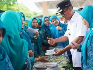 Pj Bupati Takalar – Pj Ketua TP PKK Buka Bazar & Lomba Kreasi Olahan Makanan Berbahan Ikan-Seafood-Jagung