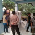 pastikan-aman-dan-lancar,-polsek-cilograng-polres-lebak-kawal-distribusi-logistik-pemilu