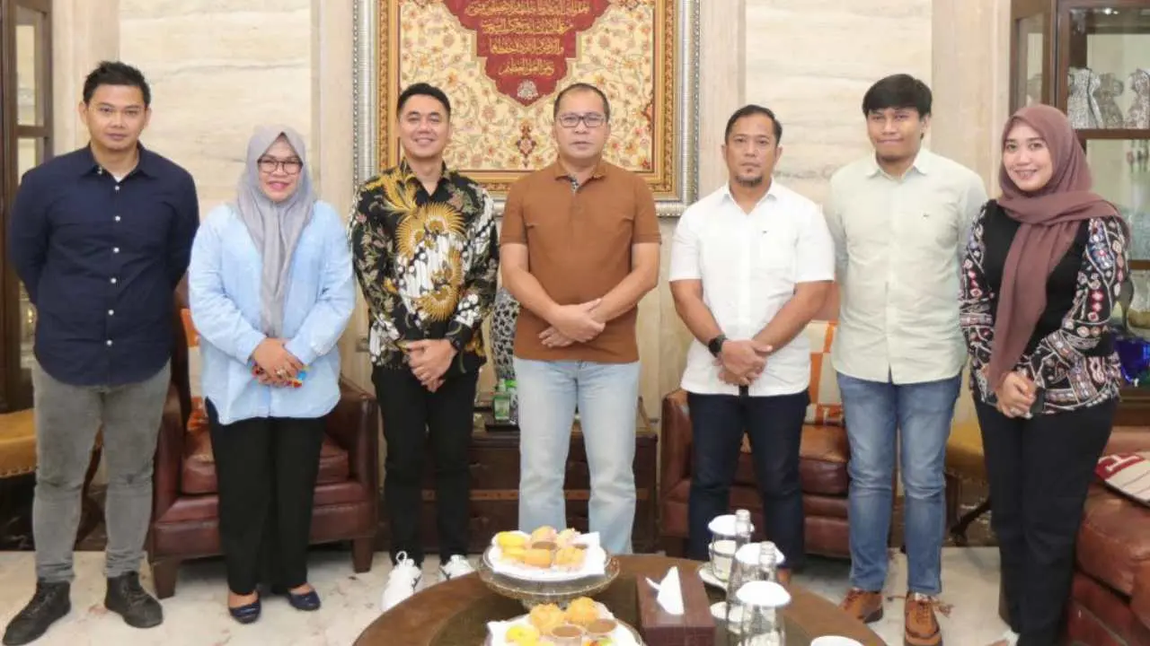 umkm-makassar-terima-bantuan-permodalan-dari-bank-sulselbar