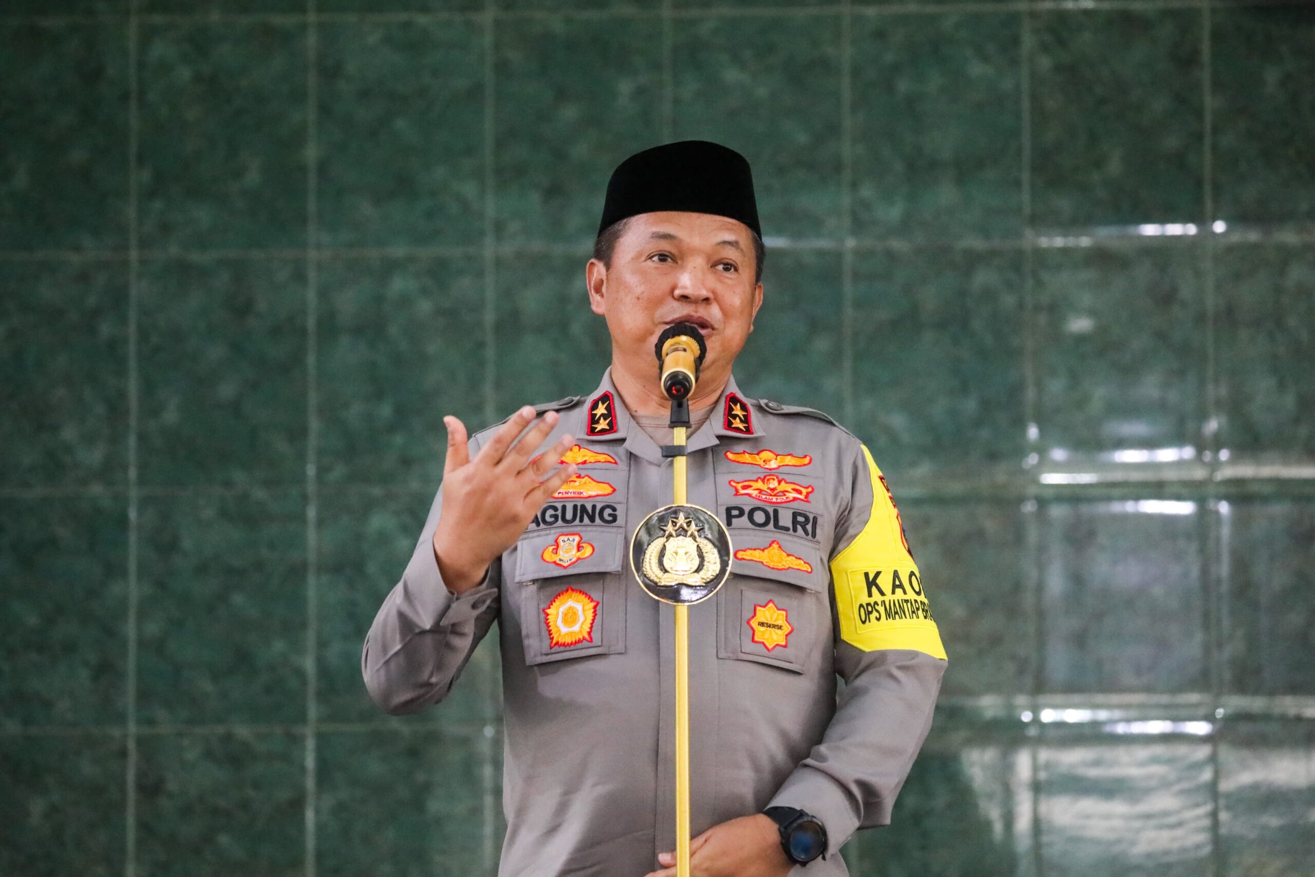 peringati-isra-miraj-kapolda-sumut-:-momentum-tingkatkan-hubungan-sesama-manusia