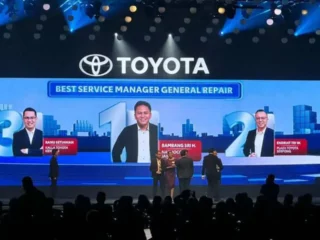 ranu-setiawan-dari-kalla-toyota-raih-top-3-best-national-service-manager-general-repair-di-toyota-dealer-convention-2024