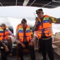 kapolres-kepulauan-seribu-pimpin-patroli-mobile-cek-suasana-pemungutan-suara-pemilu-2024-dari-laut