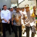 bupati-gowa-dampingi-pj-gubernur-sulsel-tinjau-proses-pencoblosan-di-tps