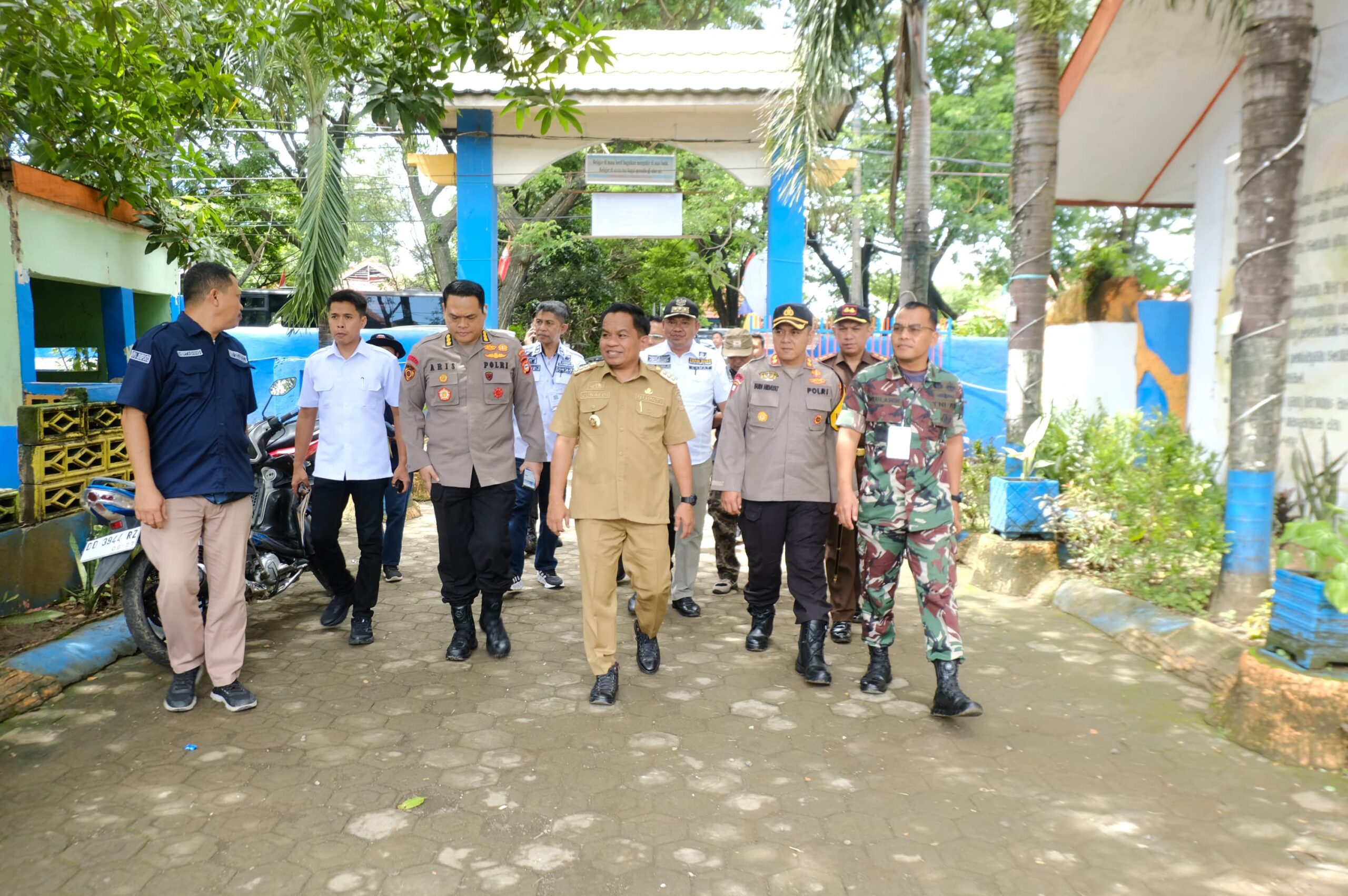 forkopimda-jeneponto-kompak-pantau-proses-pemilu-2024-di-sejumlah-tps