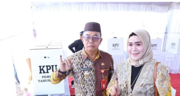 pejabat-(pj)-bupati-tapin-monitor-pelaksanaan-pemilu,-seusai-mencoblos