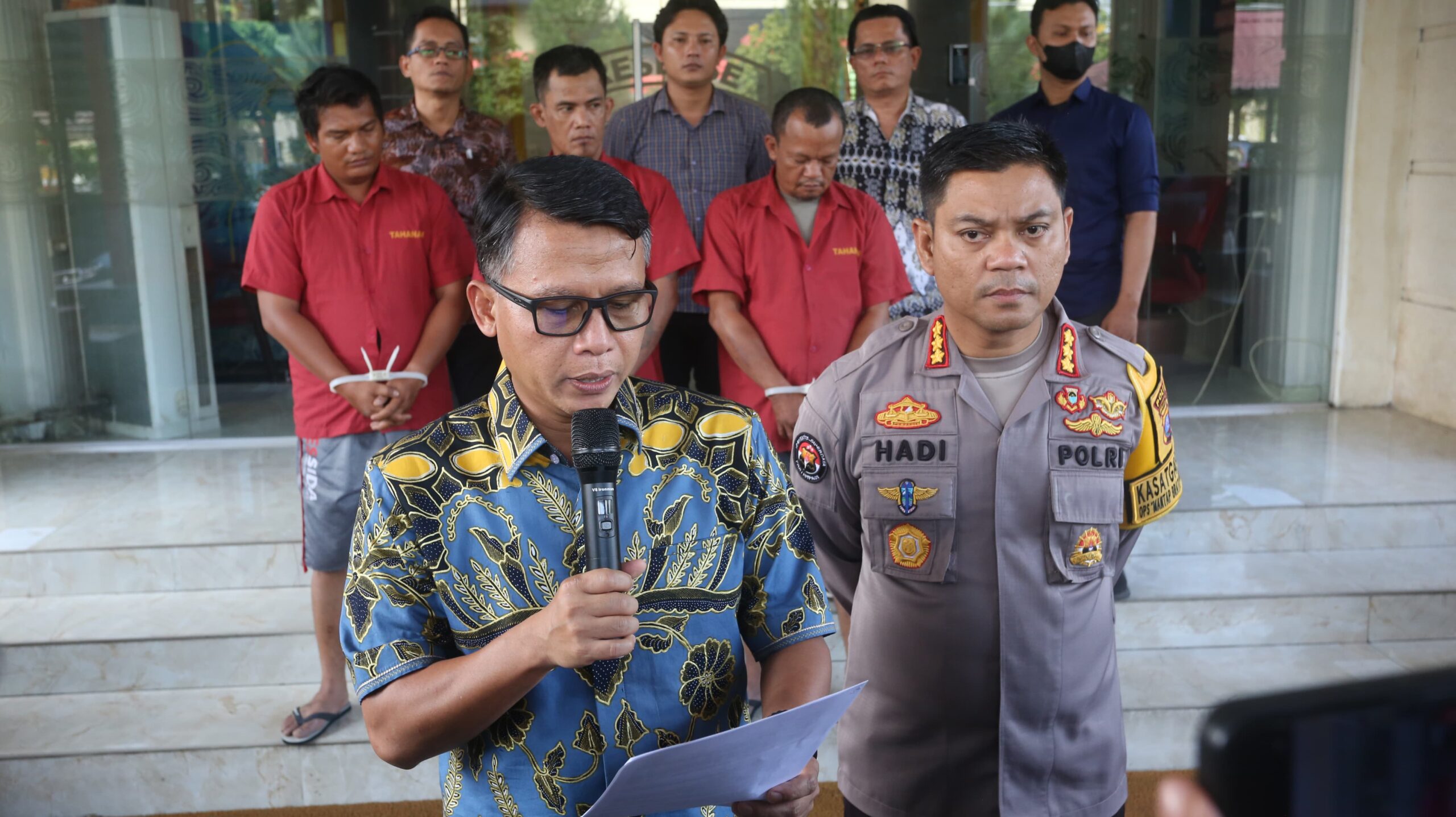 tim-jatanras-polda-sumut-ungkap-kasus-penganiayaan-dan-pembakaran-mobil-wartawan