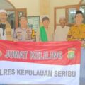 bhabinkamtibmas-pulau-untung-jawa,-polres-kepulauan-seribu,-ajak-warga-jaga-kedamaian-pasca-pemilu-melalui-‘jumat-keliling’