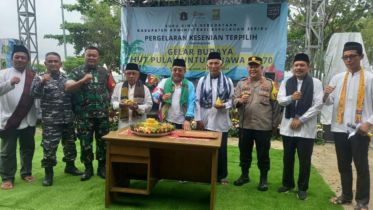 kapolres-kepulauan-seribu-hadiri-perayaan-hut-kelurahan-pulau-untung-jawa-yang-ke-70