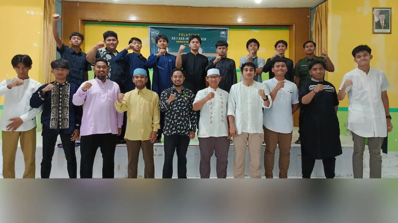 perdana!-boarding-athirah-bukit-baruga-sukses-gelar-pelatihan-da’i-dan-imam-tarawih