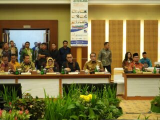 Wali Kota Medan Hadiri RUPS Tahunan dan RUPS LB PT. Bank Sumut