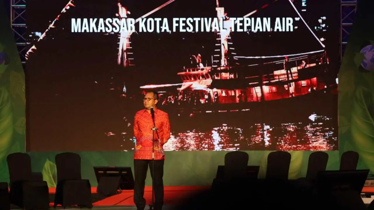 makassar-kota-festival-tepian-air,-pemkot-bakal-garap-kawasan-kuliner-losari-24-jam