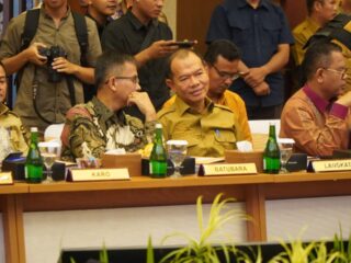 mewakili-pj.-bupati-langkat,-sekda-amril-hadiri-rups-bank-sumut