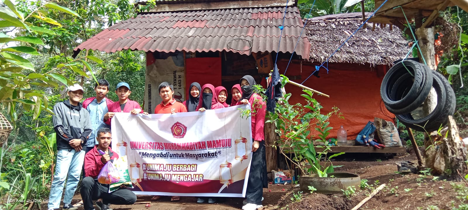 universitas-muhammadiyah-mamuju-berbagi-dan-mengajar-di-sd-uptd-botteng