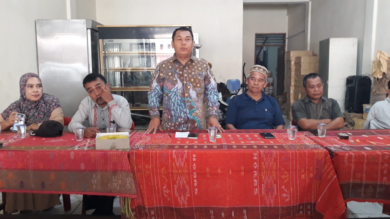 azhar-bintang-lakukan-konferensi-pers-terkait-pengunduran-dirinya-dari-bakal-calon-wakil-bupati-dairi,ini-alasanya