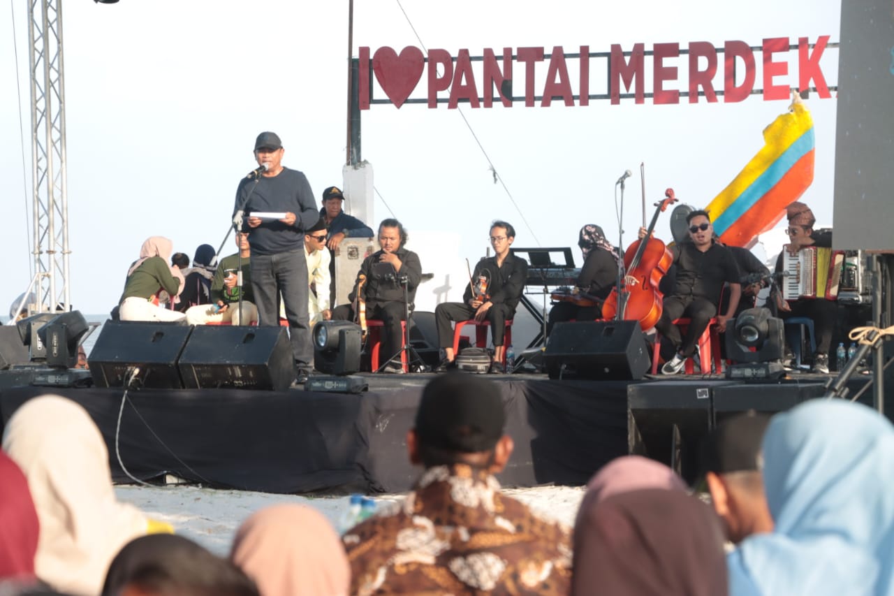 bupati-sergai-dukung-pelestarian-budaya-lokal-lewat-festival-kuala-merdeka-2024