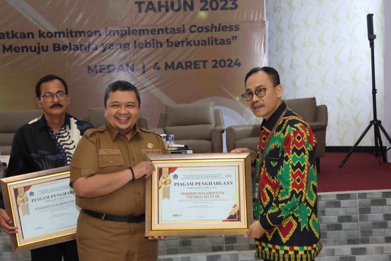 kemenkeu-ri-nobatkan-tapsel-terbaik-iii-pengelolaan-dana-desa-tahun-2023