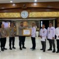 polres-pamekasan-sabet-dua-penghargaan-dari-ombudsman-dan-polda-jatim