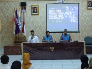 Bagian SDM Polres Kepulauan Seribu Sosialisasikan Penerimaan Polri di SMAN 69 Jakarta Pulau Pramuka