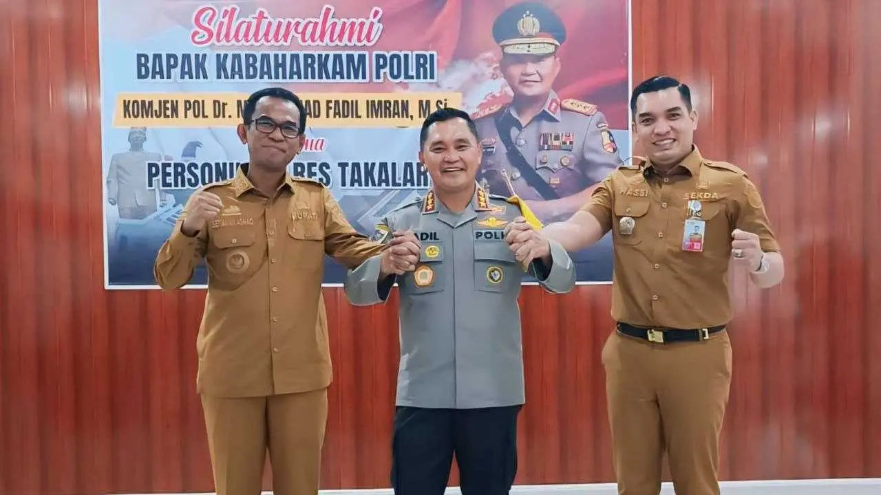 pj-bupati-takalar-bersama-sekda-terima-kunjungan-kerja-kabaharkam-polri