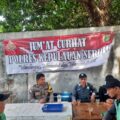 bhabinkamtibmas-pulau-tidung-berinteraksi-dengan-warga-dalam-giat-jumat-curhat:-fokus-solusi-untuk-kemajuan-bersama