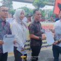 jakor-aksi-damai-di-depan-kantor-kejati-sumsel-terkait-adanya-dugaan-kkn-di-kota-pagar-alam 