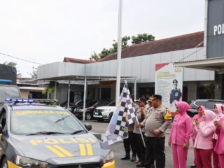 Bentuk Kepedulian, Polres Pamekasan Kirimkan Bantuan Logistik Untuk Korban Banjir Di Jateng