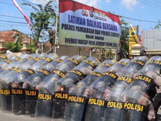 Jelang Pilkada Serentak 2024, Polres Pamekasan Melaksanakan Latihan Dalmas Bersama Dengan Polres Sumenep