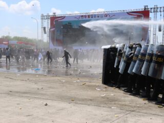 Ratusan Personel Polres Pamekasan Turut Andil Dalam Simulasi Sispamkota Polda Jatim Di Madura, Sambut Pilkada 2024.