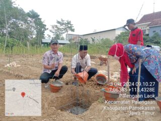 Hadiri Peletakan Batu Pertama TKS Pertiwi, H Moh Said DPRD Pamekasan Berharap Stakeholder Semakin Istiqomah Cerdaskan Anak Bangsa