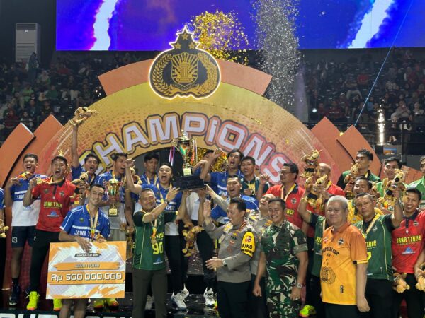 Tim Voli Putra Polda Jatim Juara Kapolri Cup 2024 usai Kalahkan Tim Polda Jabar di Laga Final