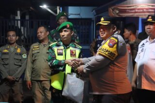 Pastikan Malam Tahun Baru 2025 Kondusif, Kapolres Pamekasan Bersama Forkopimda Kontrol Pos Pam
