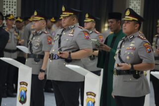 Sertijab 23 PJU dan Kapolres Jajaran Polda Jatim, Salah Satunya Kapolres Pamekasan