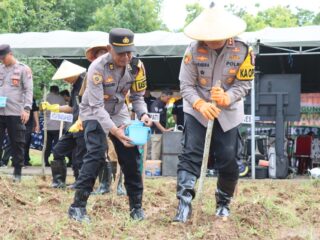 Kapolres Pamekasan Penanaman Jagung Serentak 1 Juta Hektar, Bentuk Komitmen Bersama Forkopimda Pamekasan