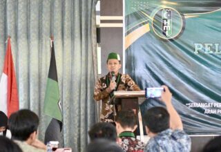 Bangun Spiritualitas Masyarakat Lahat di Bulan Suci Ramadhan, Bupati BZ Keluarkan Surat Edaran Laksanakan Sholat Fardhu Berjama’ah di Masjid