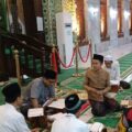 Bentuk Kedekatan Polri dengan Masyarat, Polres Pamekasan Gelar Sholat Taraweh dan tadarus Qur’an keliling