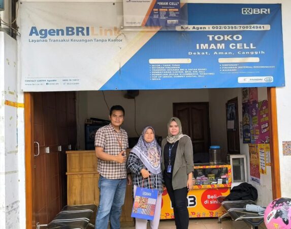 Ibu 49 Tahun Ini Sukses Mengubah Nasib Setelah jadi Agen Brilink