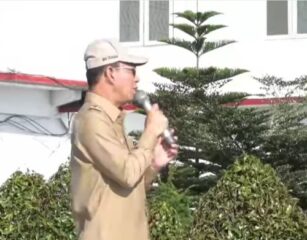 Hari Perdana Bupati Terpilih H. Gus Irawan Pasaribu Pimpin  Apel Gabungan  Di Lingkungan Lapangan  Pemkab Tapsel