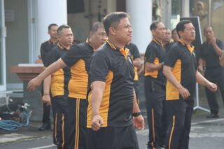 Mempererat Silaturrahmi dan Jaga Stamina, Polres Pamekasan Gelar Senam Bersama Dengan Bahayangkari
