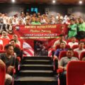 Keluarga Besar Polres Pamekasan Bersama Ojol dan Saka Bhayangkara, Nobar Sayap-Sayap Patah 2 di KCM