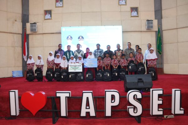Bupati Tapsel : Peningkatan Layanan Publik Harus Dimulai Dari Transformasi Sistem Keuangan Menuju Transaksi Digital