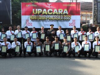 Harlah Pancasila Kapolresta Malang Kota Beri Penghargaan Anggota Berprestasi dan Warga Masyarakat yang Bantu Ungkap TPPO