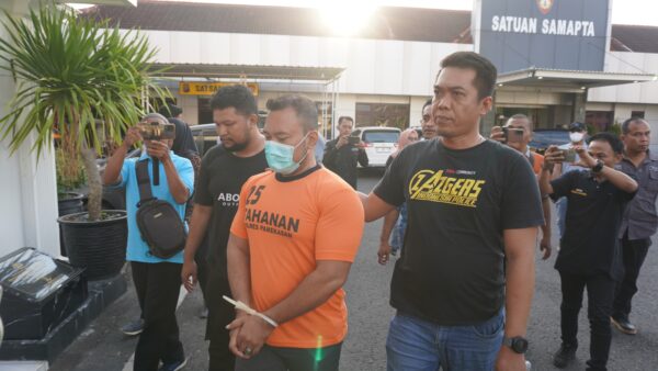 Viral Di medsos, Pelaku Penganiayaan Kurir JNT Pamekasan Diamankan Polisi