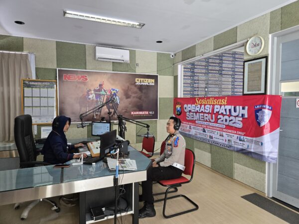 Operasi Patuh Semeru 2025 Dimulai, Polres Pamekasan Sosialisasikan Keselamatan Berkendara di Radio