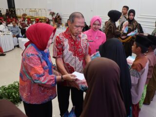 Bakti Sosial dan Silaturrahmi Keluarga Besar Polres Pamekasan dengan Paguyuban Kemala Sari 